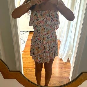 Colorful romper it has never been worn